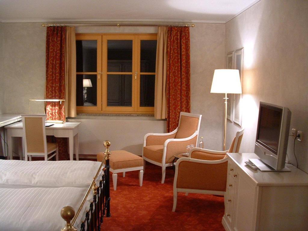 Altstadthotel Braeuwirt Weiden in der Oberpfalz Δωμάτιο φωτογραφία
