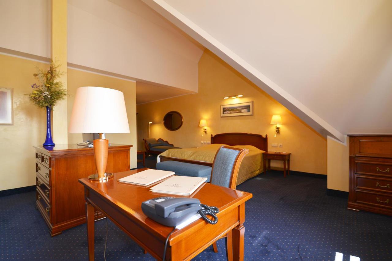 Altstadthotel Braeuwirt Weiden in der Oberpfalz Εξωτερικό φωτογραφία